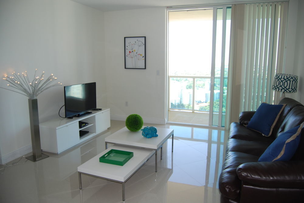 Churchill Suites Miami Brickell - One Broadway Esterno foto