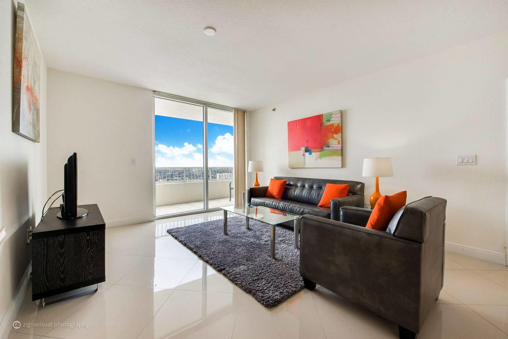 Churchill Suites Miami Brickell - One Broadway Esterno foto