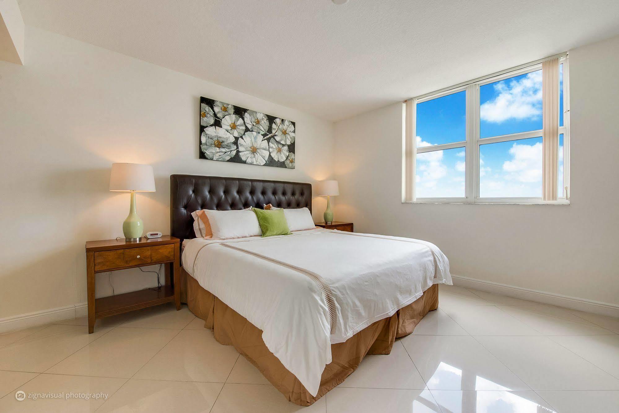 Churchill Suites Miami Brickell - One Broadway Esterno foto